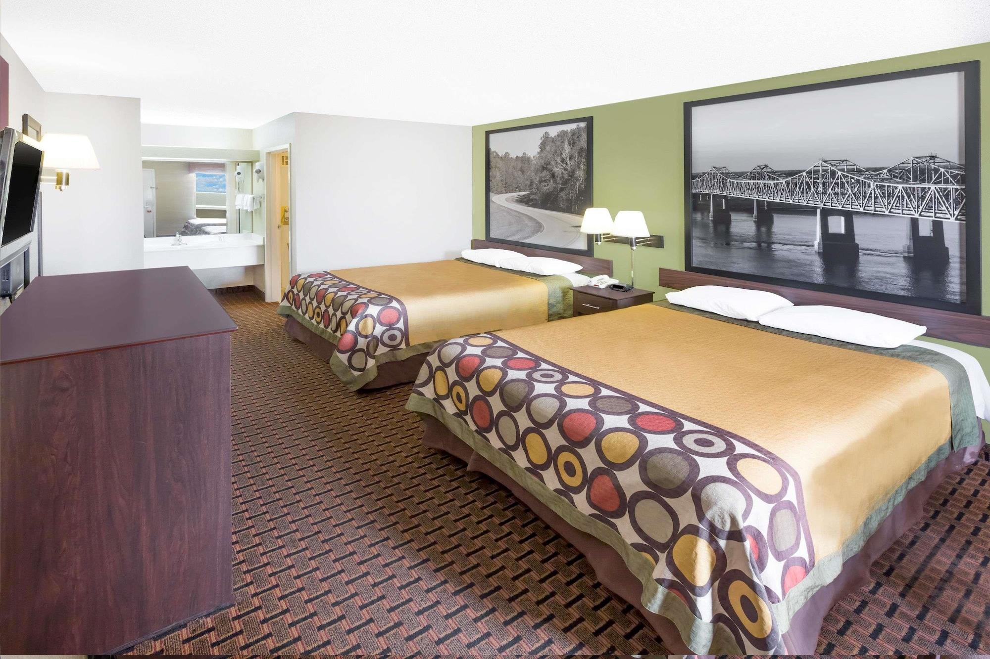 Super 8 By Wyndham Madison/Ridgeland Area Hotel Exterior foto